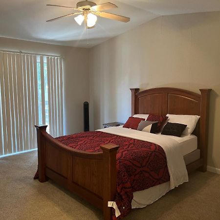 Lovely 1-Bedroom Townhome With Nice Amenities Houston Extérieur photo
