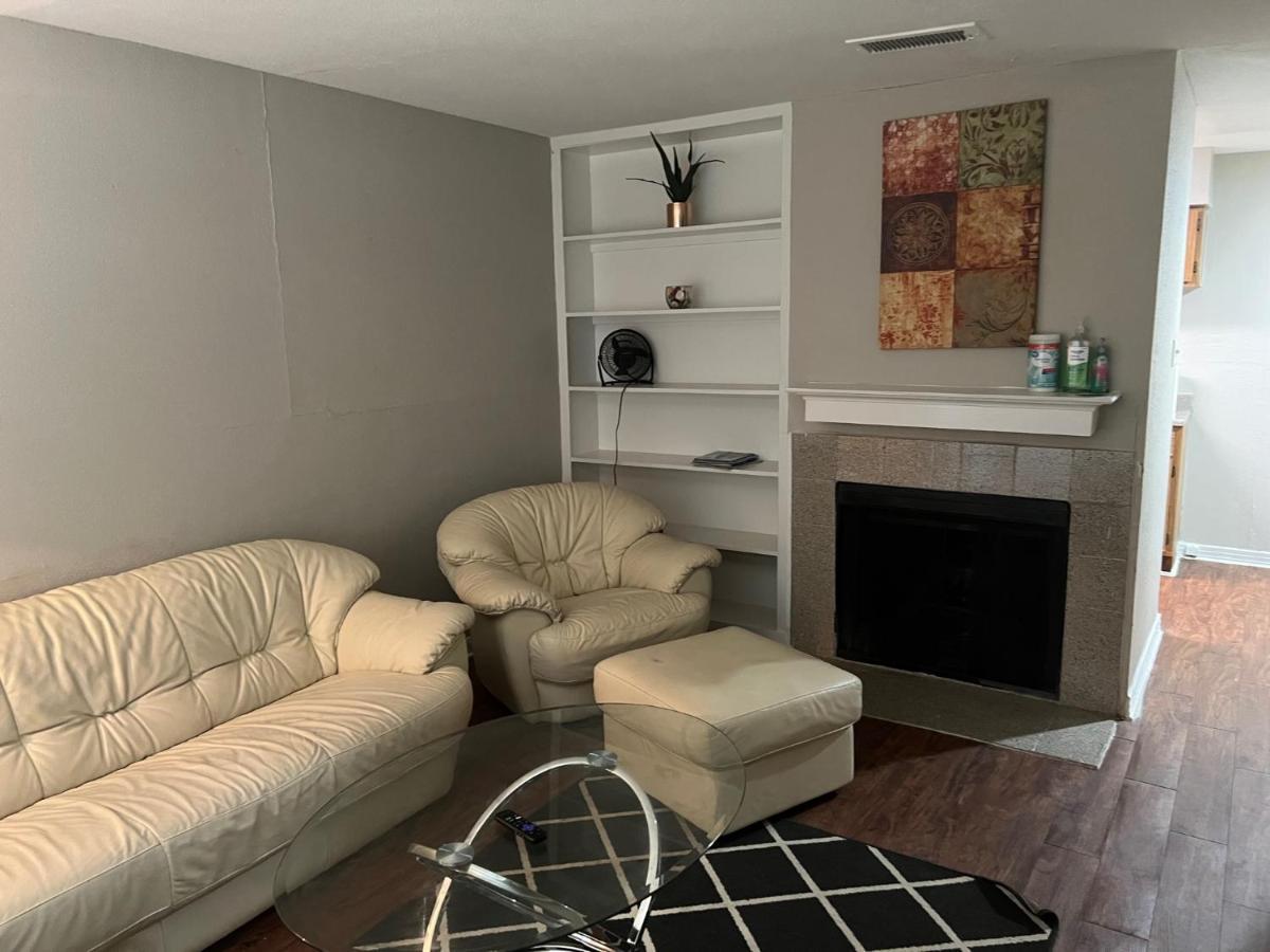 Lovely 1-Bedroom Townhome With Nice Amenities Houston Extérieur photo