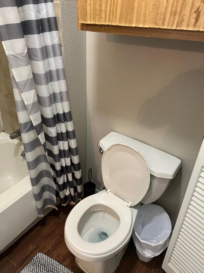 Lovely 1-Bedroom Townhome With Nice Amenities Houston Extérieur photo